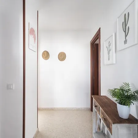 Amplio Piso En Primera Linea De Playa En Valdelagrana Apartman *