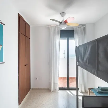 Apartman Amplio Piso En Primera Linea De Playa En Valdelagrana *